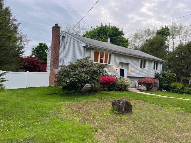 Primary Photo - 496 Dogwood Rd