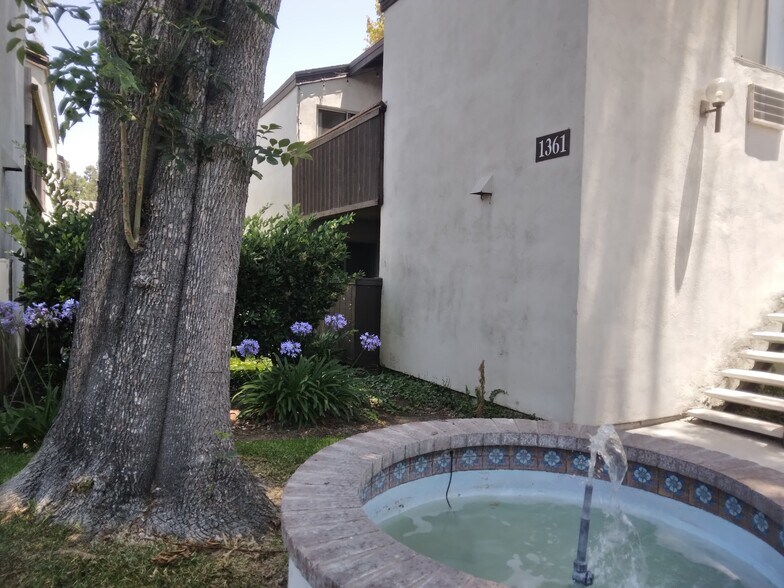 Building Photo - 1361 Caminito Gabaldon