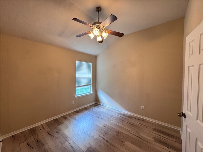 Building Photo - 25210 Ginger Ranch Dr