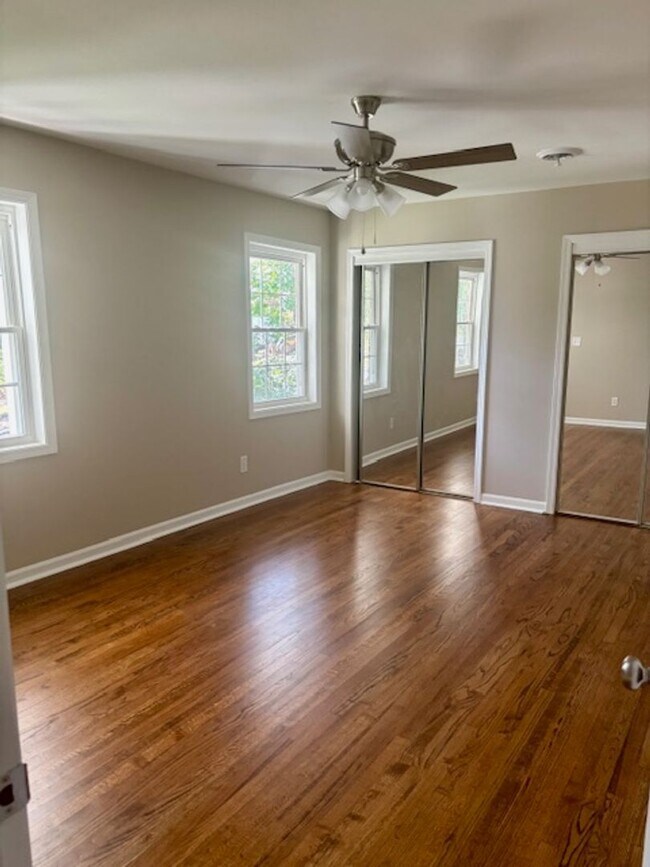 Building Photo - Renovated Hammond Hills Gem