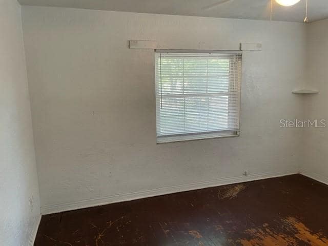 Building Photo - 888 14th Ave S