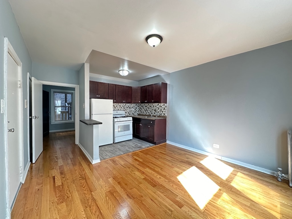 Building Photo - 5662 N Ridge Ave