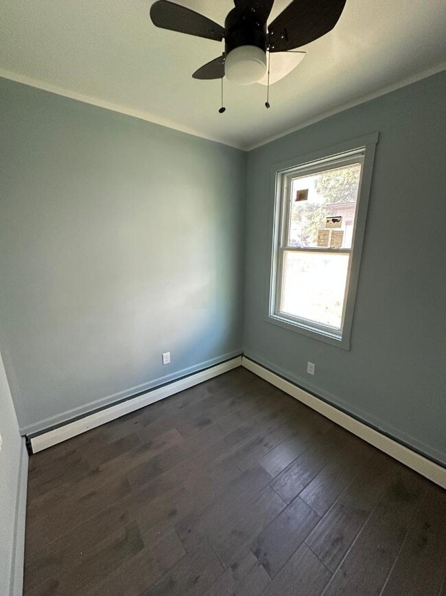 Building Photo - 420 Emmet St