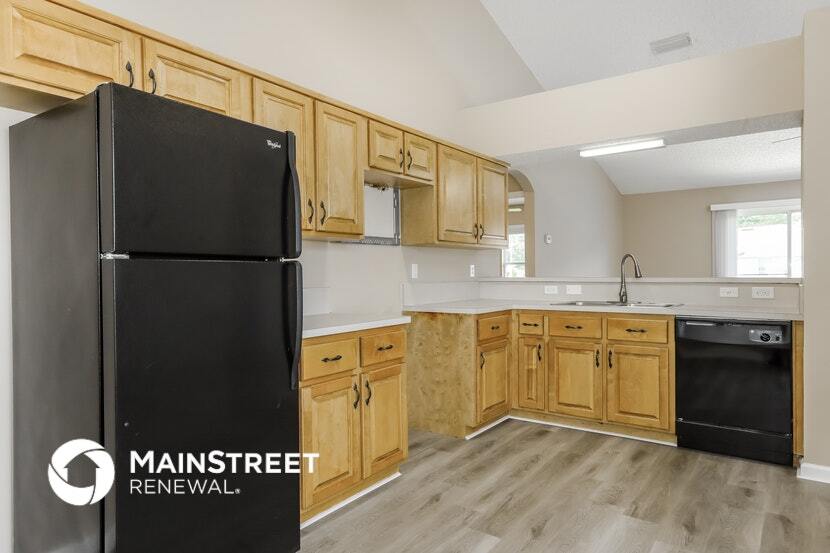 Building Photo - 1368 Summerbrook Dr