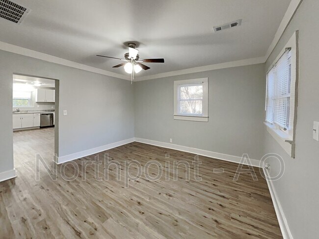 Building Photo - 6491 Camp St