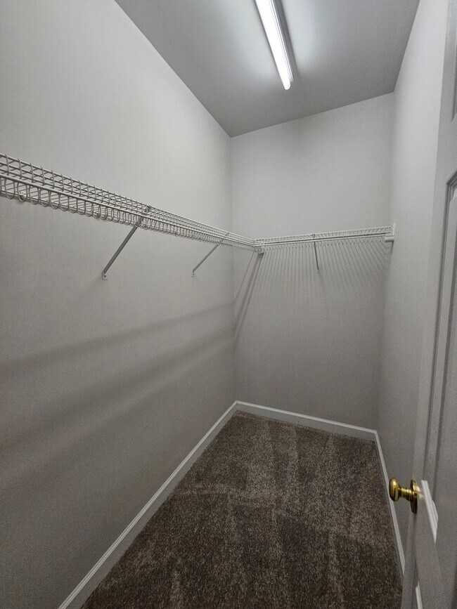 Building Photo - 104 Beeley Ct