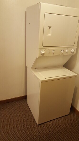 Building Photo - 103 S. Scott St., Apt. A