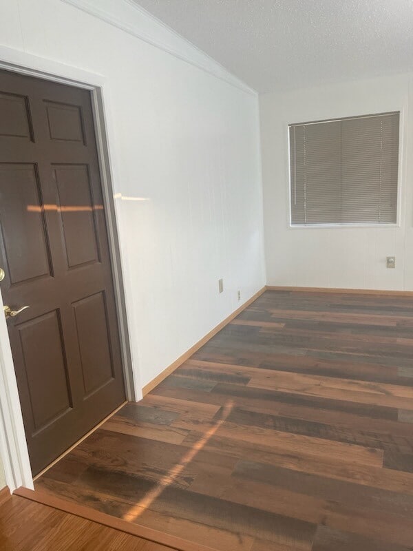 Garage door provides entrance into second living space - 240 W Kyle Dr