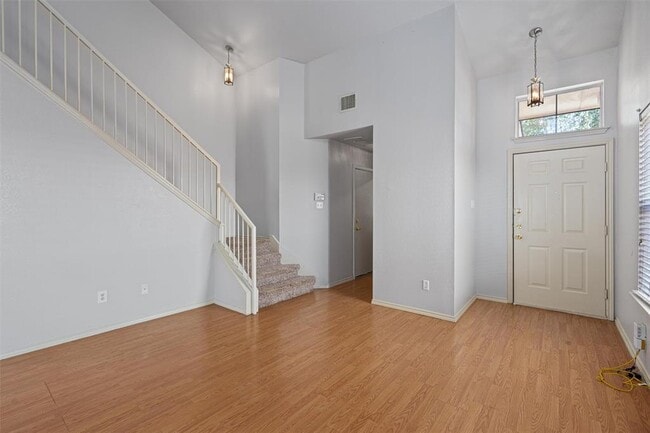 Building Photo - 14813 Falling Stone Ln