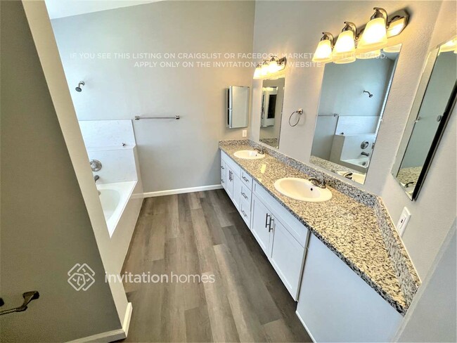 Building Photo - 4520 Pampas Cir
