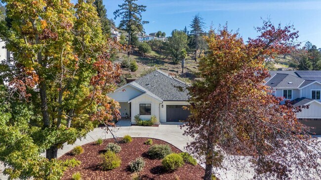 Building Photo - 1980 Bent Tree Pl