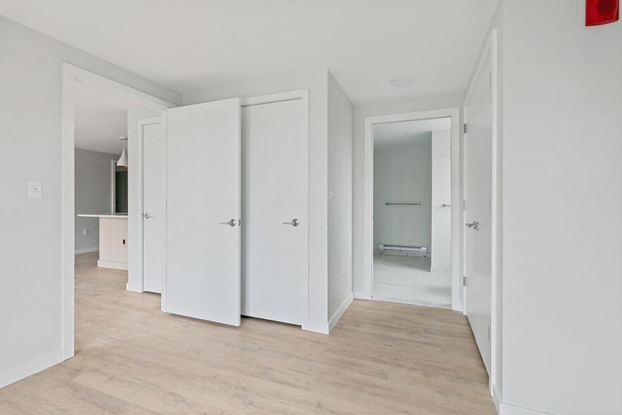 Building Photo - 11 Soden St