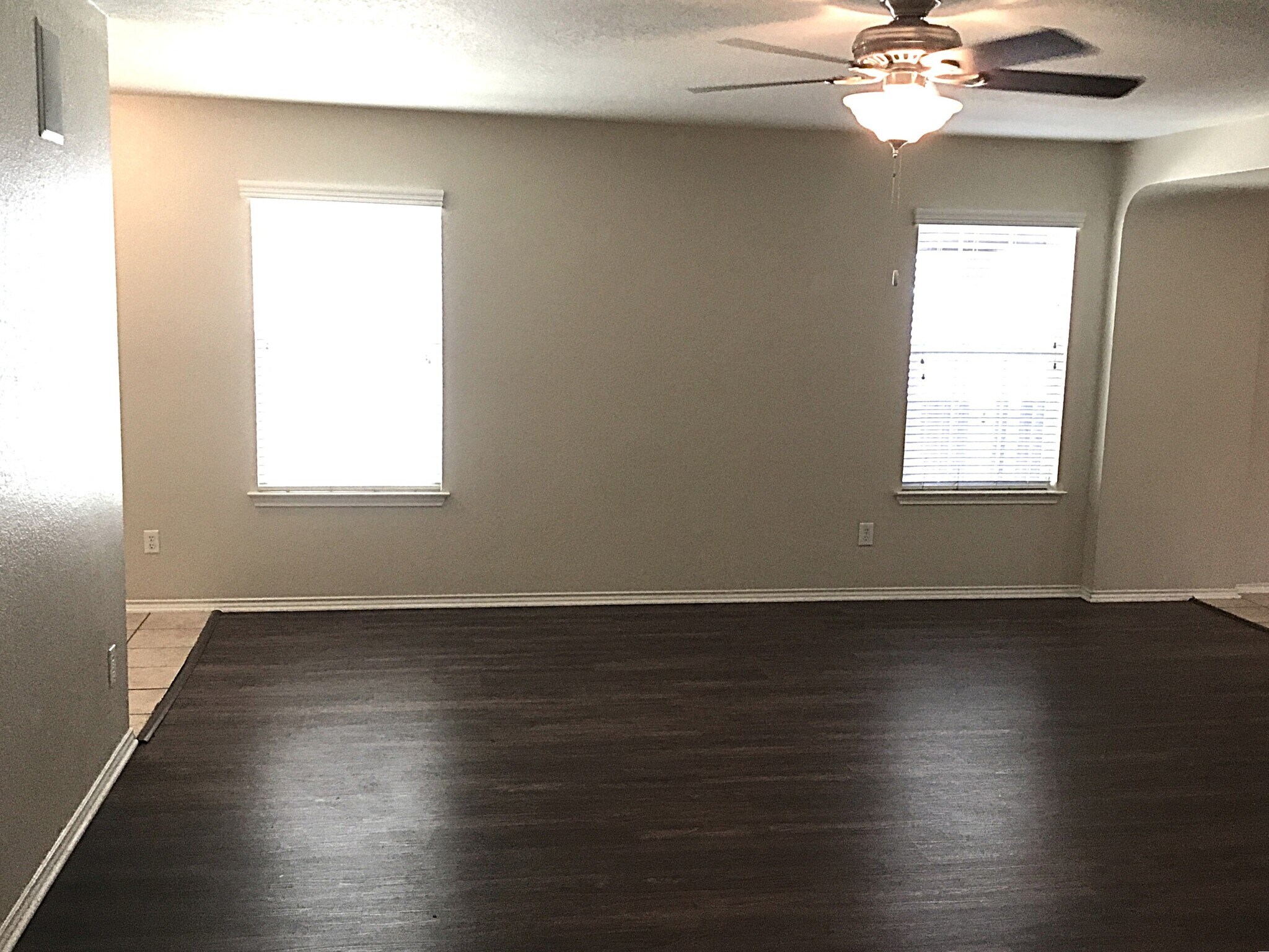 Building Photo - 10123 Del Lago Ct