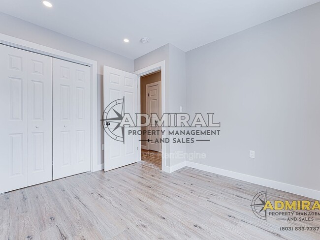 Building Photo - 3 Strafford Rd