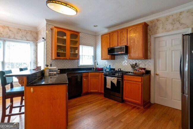Building Photo - 4000 Hogans Mill Ln