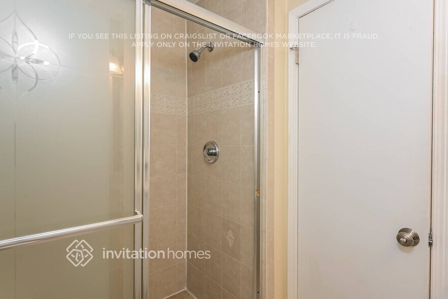 Building Photo - 612 Brighton Dr NW