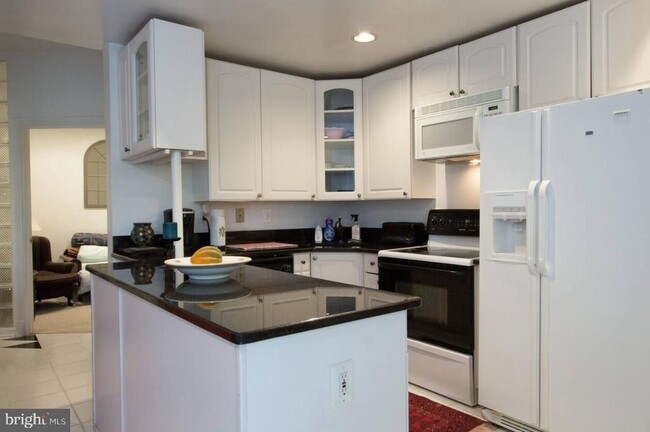 Building Photo - 2403 Shreve Hill Rd