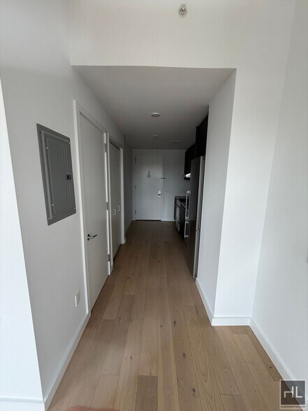 Building Photo - NORTHERN BOULEVARD