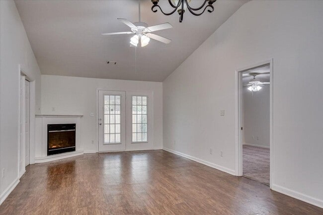 Building Photo - 8041 Reagan Cir