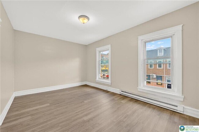 Building Photo - 503 W Gordon St