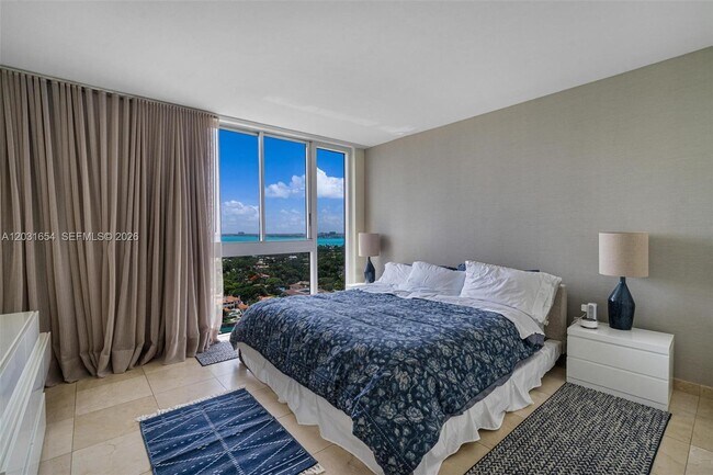 Building Photo - 4779 Collins Ave