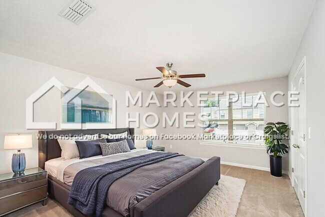 Building Photo - 4052 Saddlecreek Wy