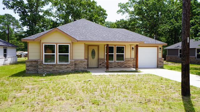Building Photo - 800 Hemlock Dr