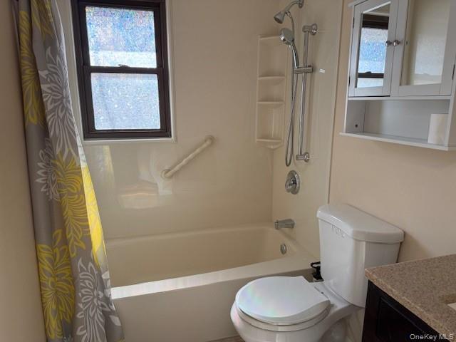 Building Photo - 5 Germonds Village