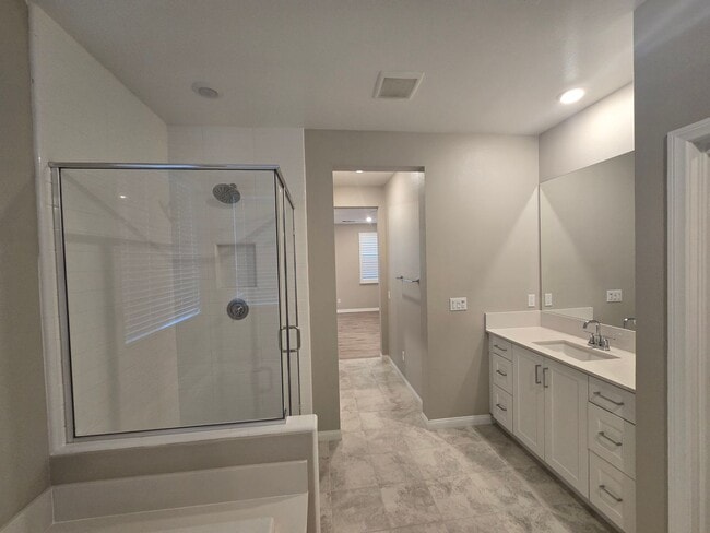 Building Photo - Fresh, Fun & Fully Loaded! 1681 Whitmore L...