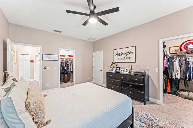 Building Photo - 3/2, fully fenced single family home in NW...