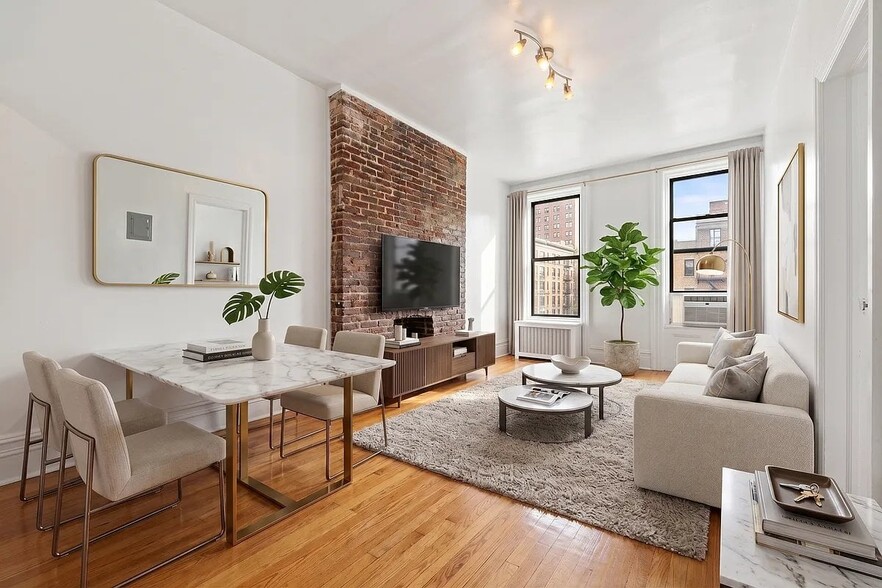 Building Photo - 51 W 88th St