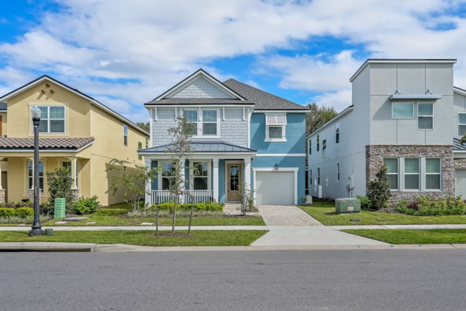 Building Photo - 1939 Tropical Palms Cir