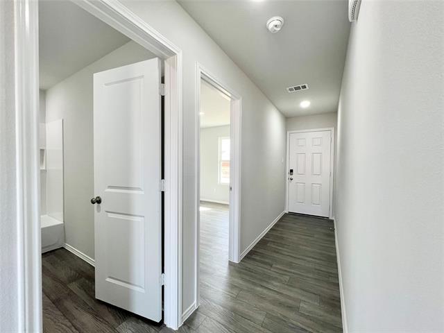 Building Photo - 829 Bluffview Dr