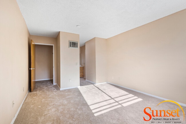 Building Photo - 2915 Cowley Way