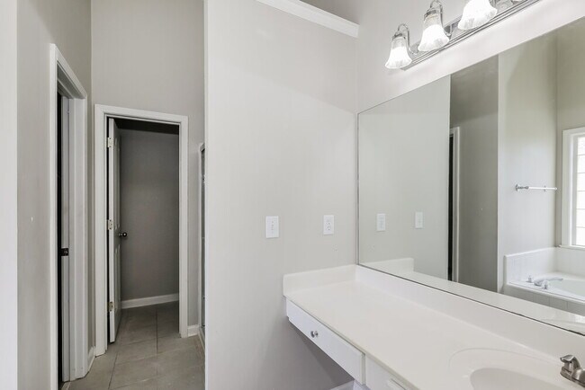 Building Photo - 468 Haven Ridge Dr