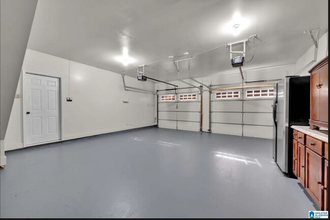 Building Photo - 2015 River Birch Way