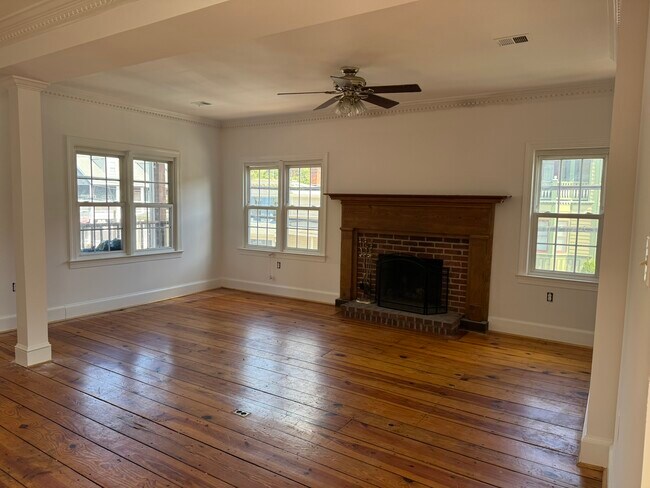 Building Photo - 199 Union St