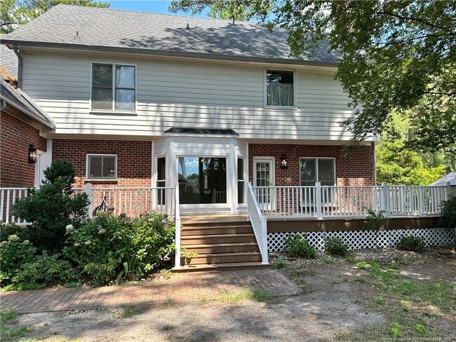 Building Photo - 493 Kingsford Rd