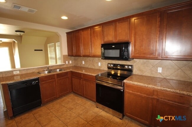 Building Photo - 304 W Gemini Ln