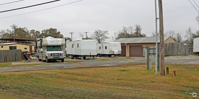 Building Photo - Kountry Rentals RV Park