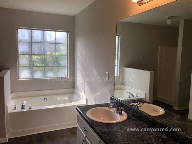 Building Photo - 4543 Latchwood Dr