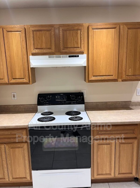 Building Photo - 8133 Morning Grove