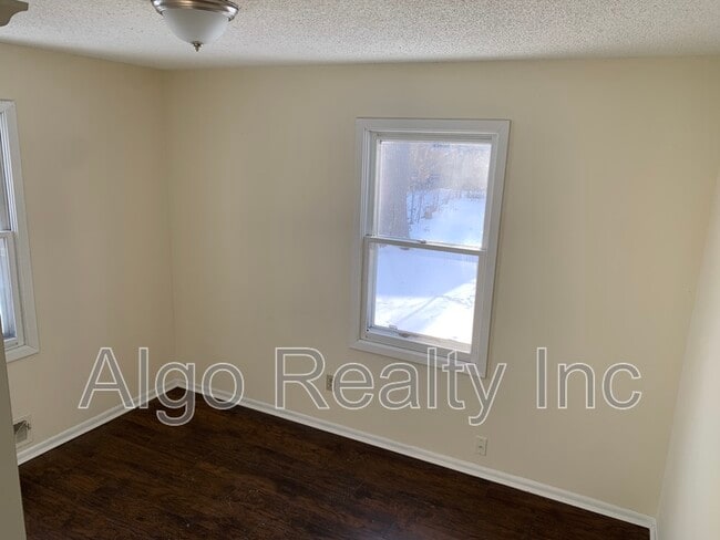 Building Photo - 2414 N Ilion Ave