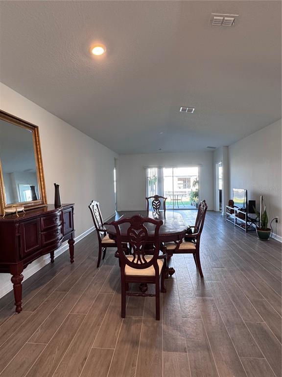 Building Photo - 5653 Wood Bridge Pl