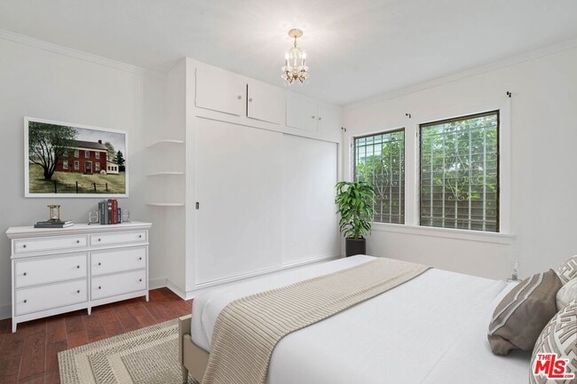 Building Photo - 458 S Citrus Ave