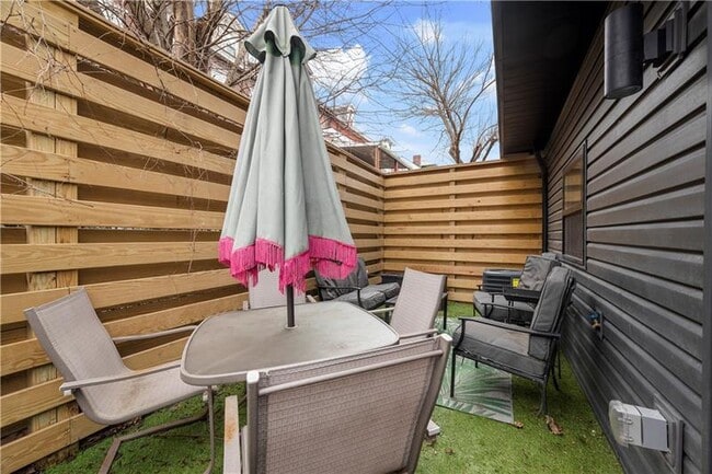 Building Photo - 5228 Dresden Wy