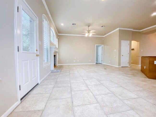 Building Photo - 1904 Maize Bend Dr