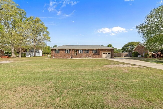 Building Photo - 315 Holland Hill Dr