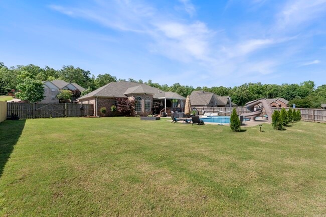 Building Photo - 37 Cypress Creek Dr