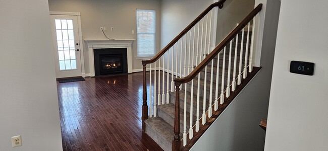 Building Photo - 911 Caralea Dr